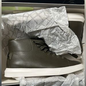 Brand New KINGSIDE Hightop shoes